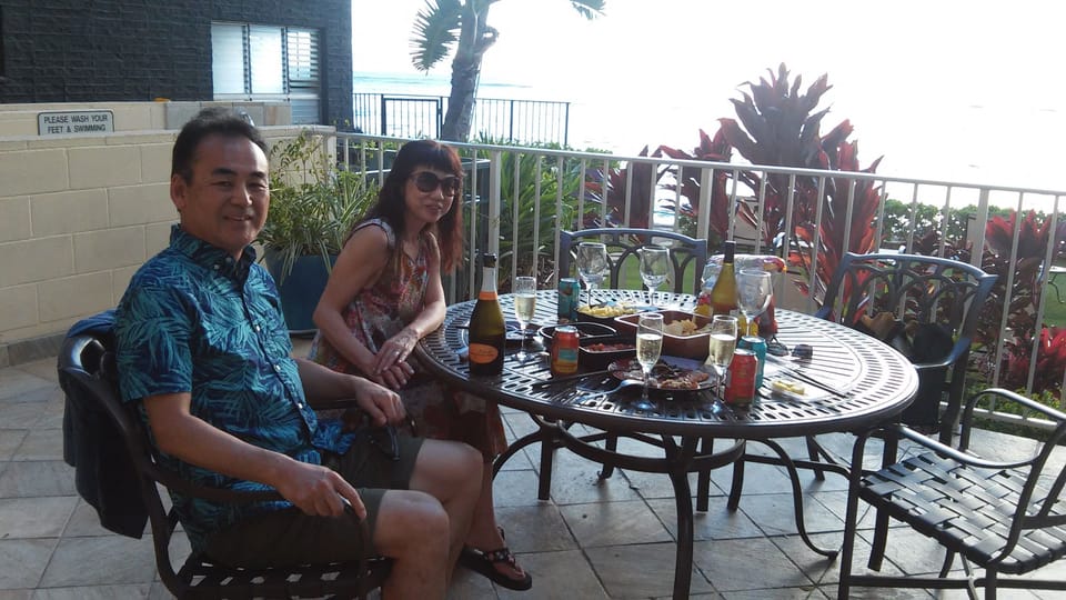 Sunset dinning on the outdoor ocean front Lanai/patio
