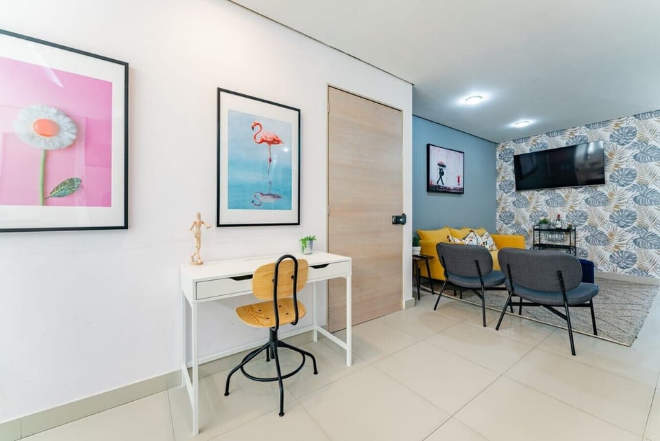 AirBnB SLP102-26