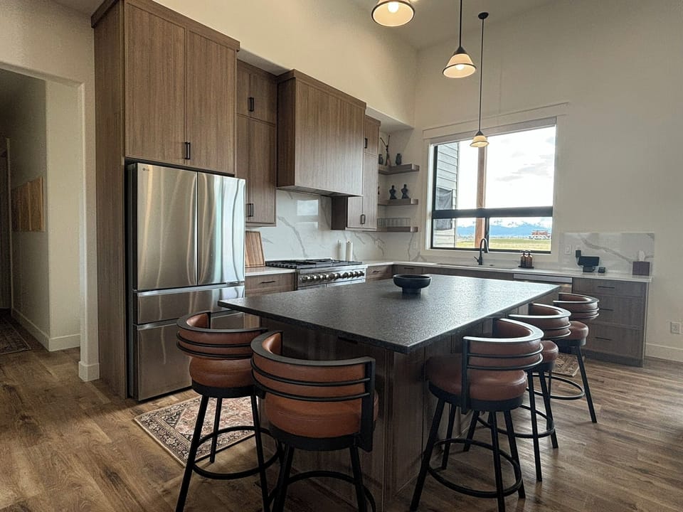 [Main Kitchen] fully stocked, chefs kitchen for all your needs.