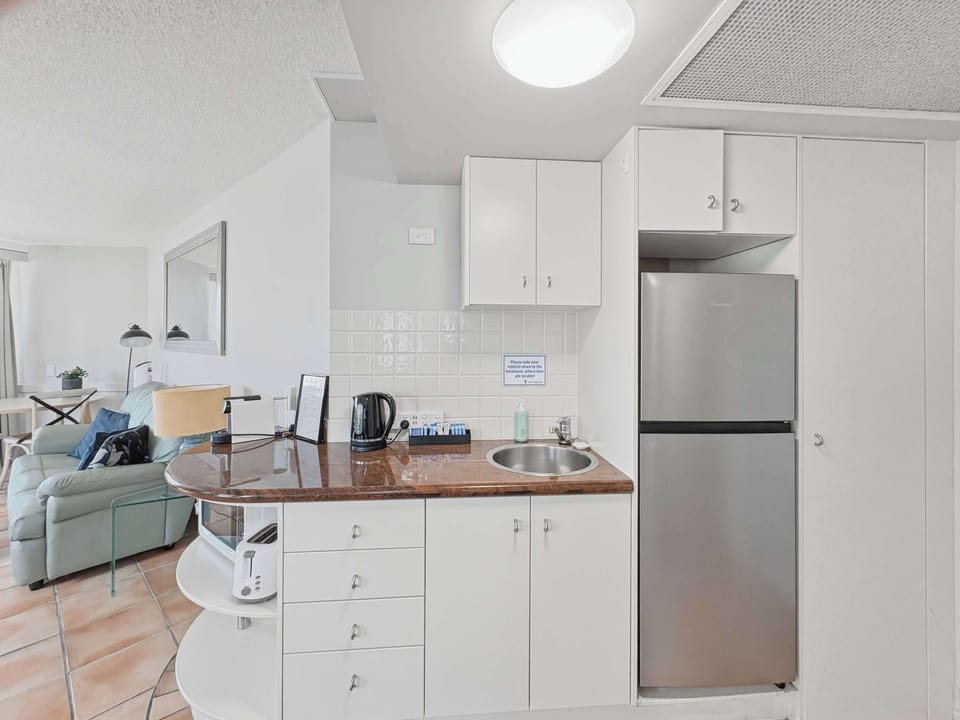 Kitchenette Area