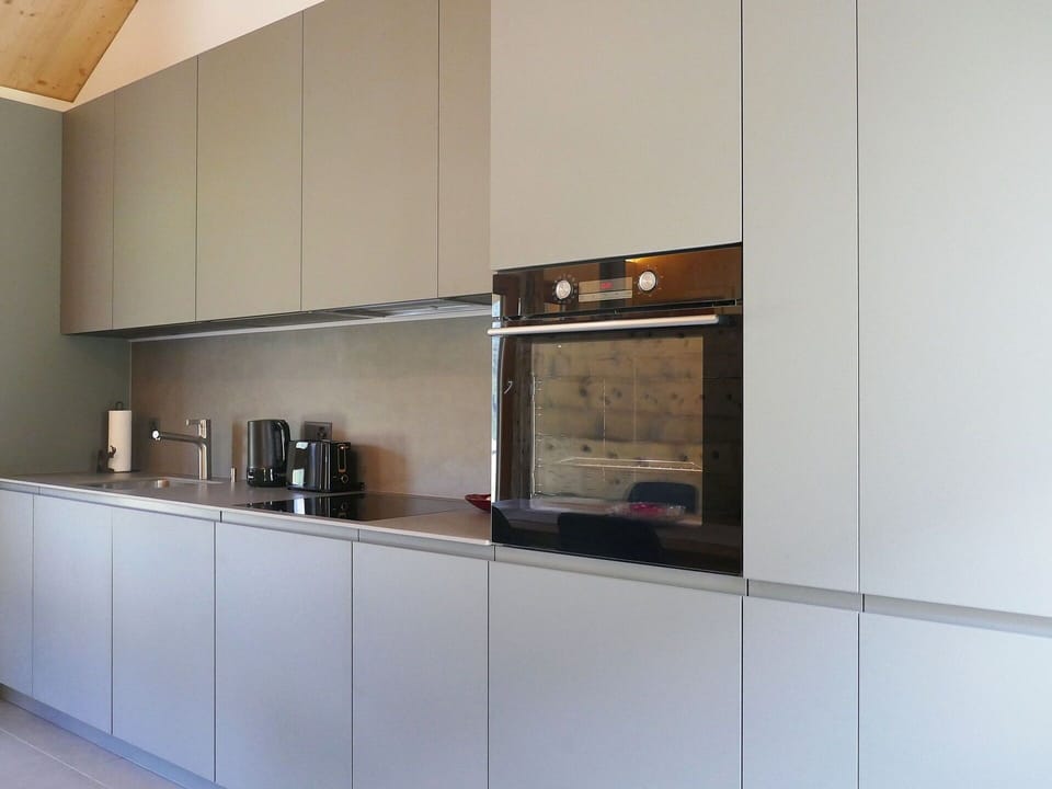 Kitchen Appliance, Kitchen, Interior Design, Cabinetry, Wood, Flooring, Countertop, Major Appliance, Home Appliance, Furniture