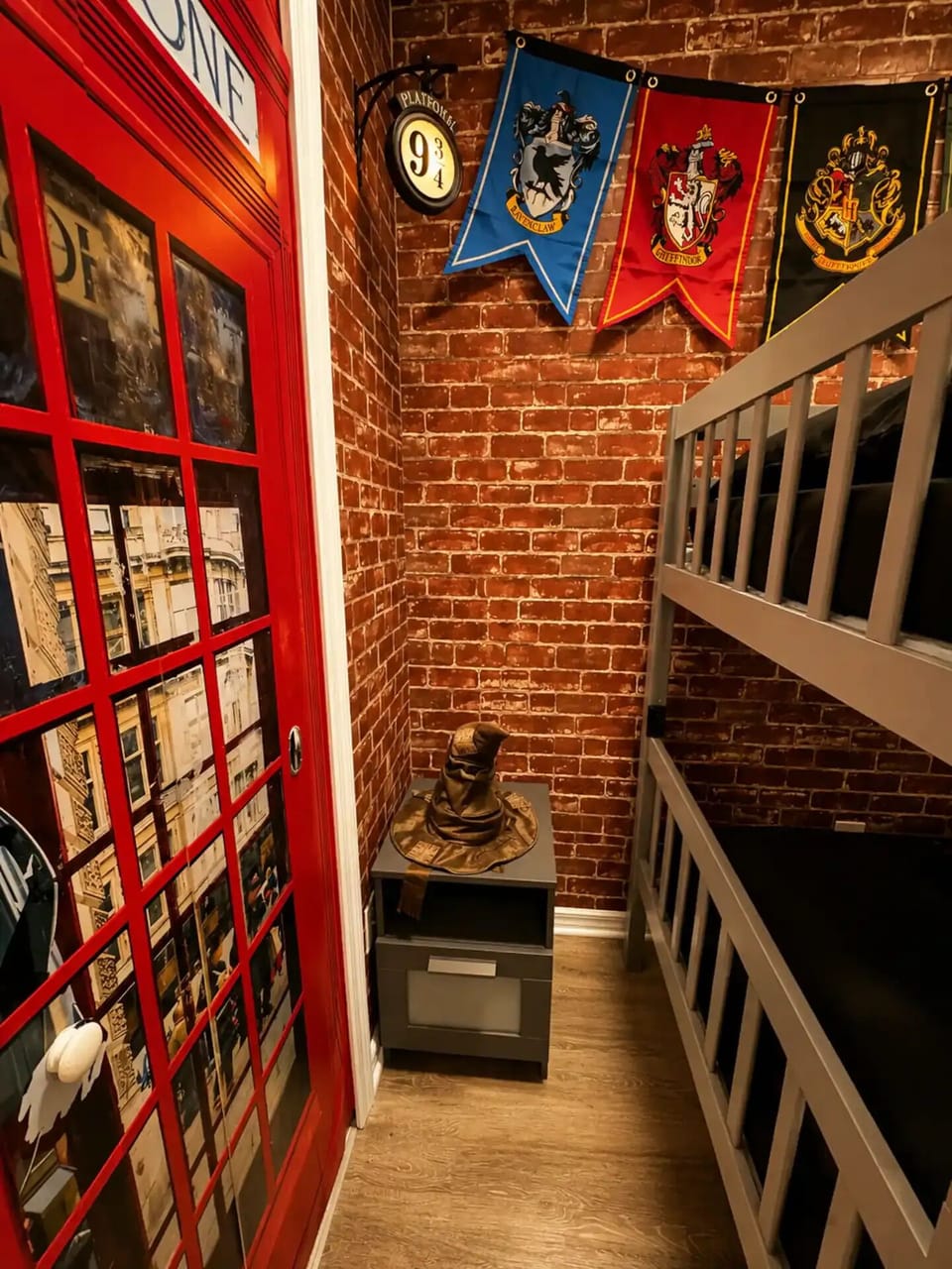 Immersive Harry Potter–themed room with brick-style walls.