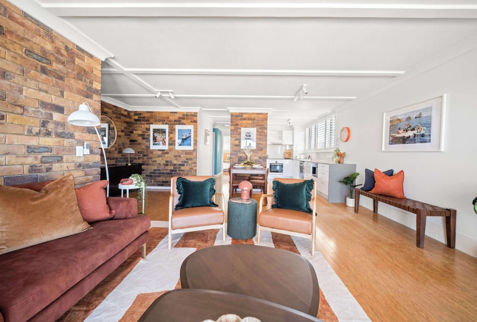 Bright coastal interiors create a welcoming holiday atmosphere