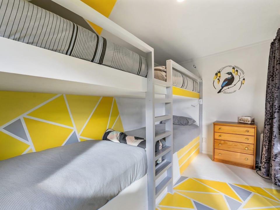 2 sets of king single bunks - in sleepout