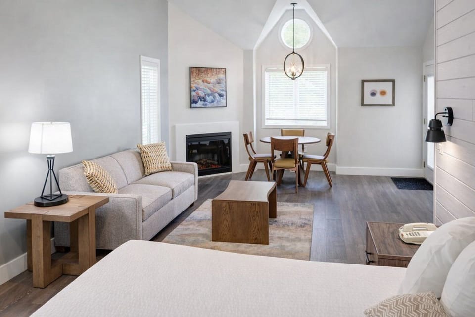 Bedroom. Interior and views may vary based on location and availability.