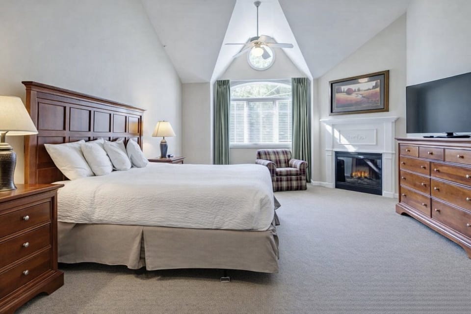 Bedroom. Interior and views may vary based on location and availability.