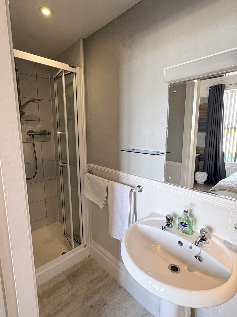 Ensuite Room