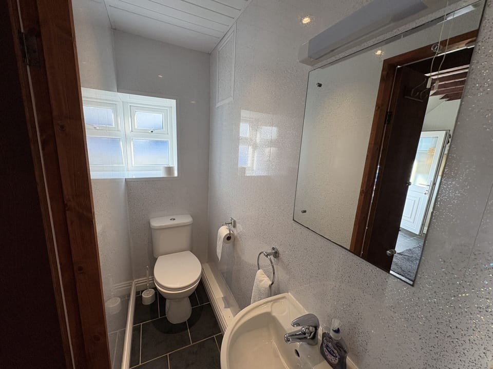 Ensuite Room