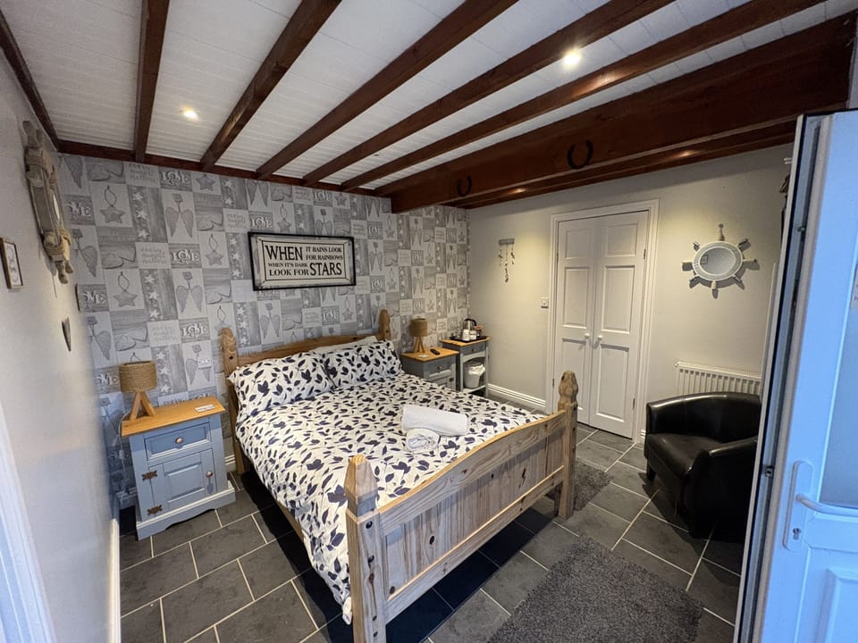 Ensuite Room