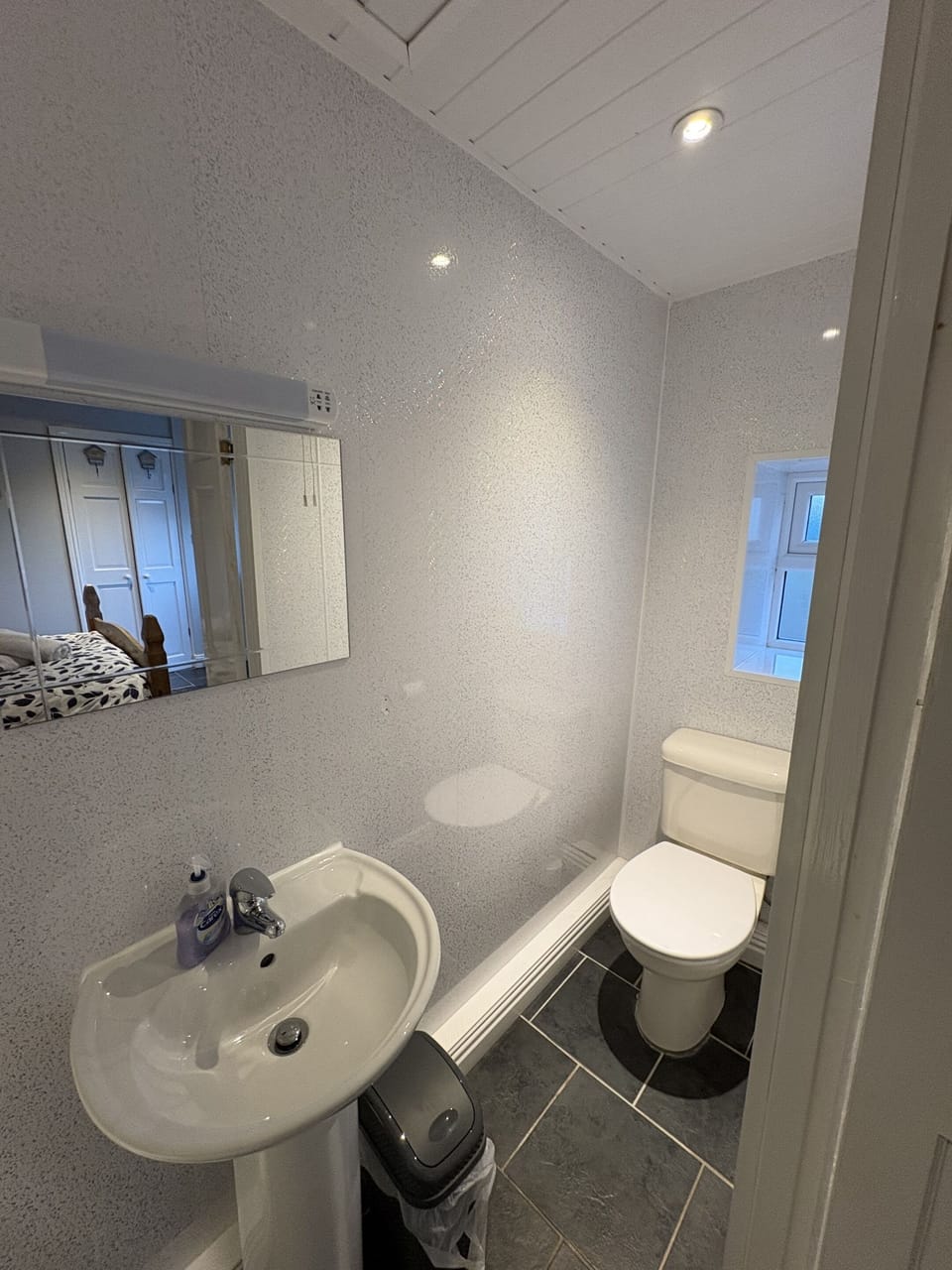 Ensuite Room