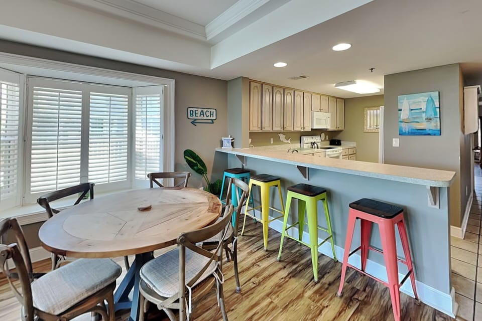 Tybee Nature | Dining Area