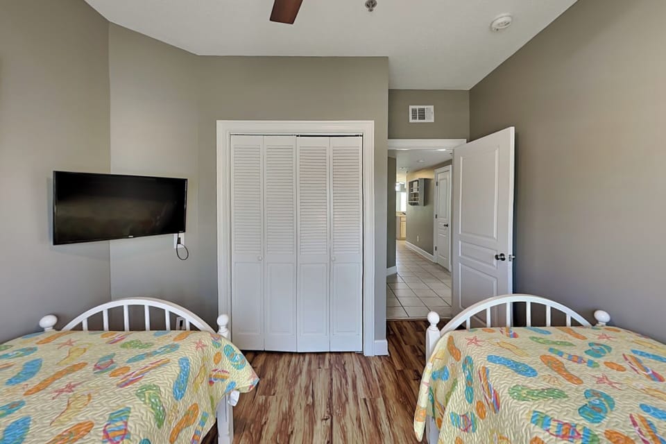 Tybee Nature | Third Bedroom - Two Twins + Twin Trundles