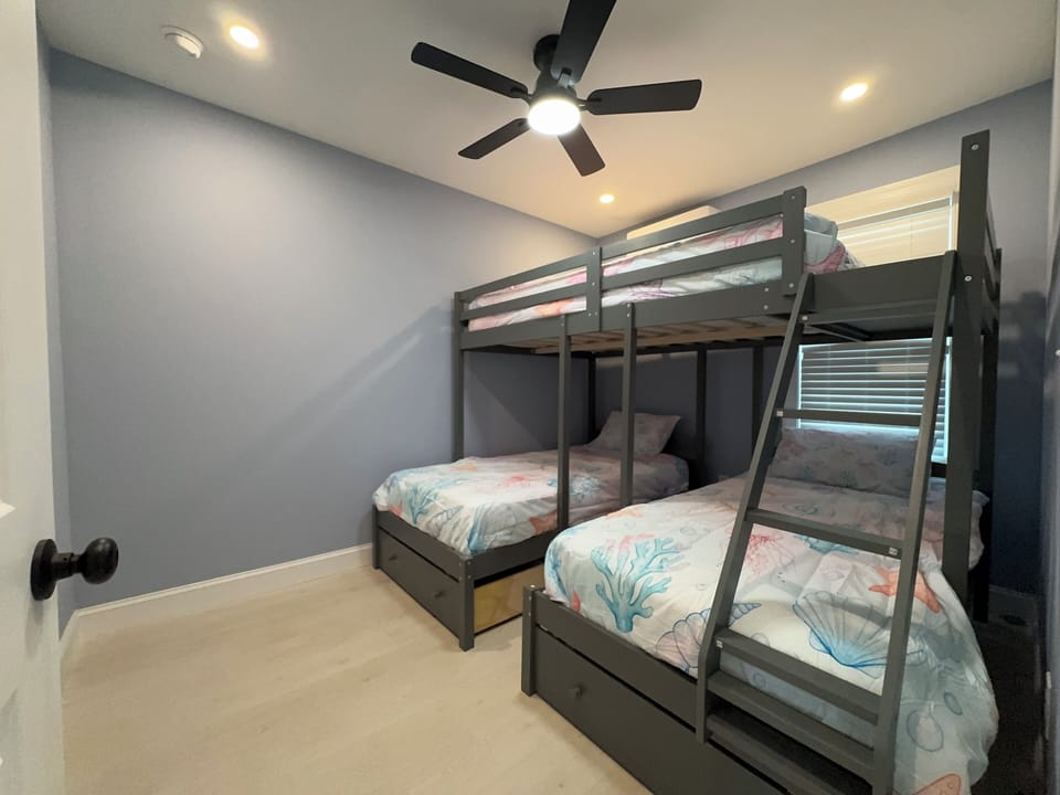 Pyramid Bedroom