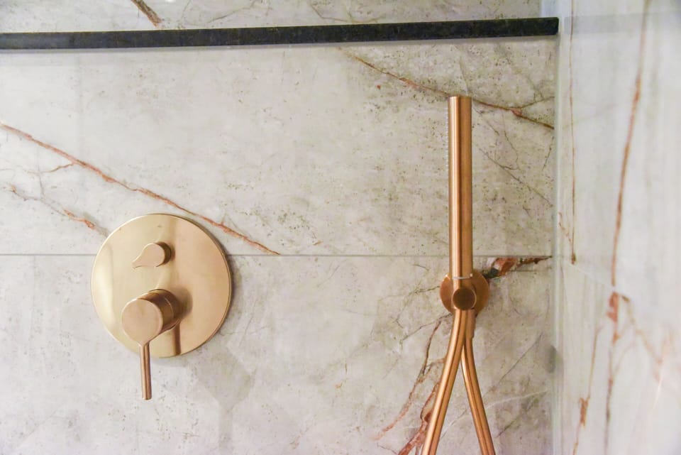 Hand-held showerhead