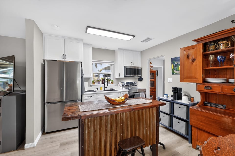 Indoors, Kitchen, Hardwood, Floor, Flooring