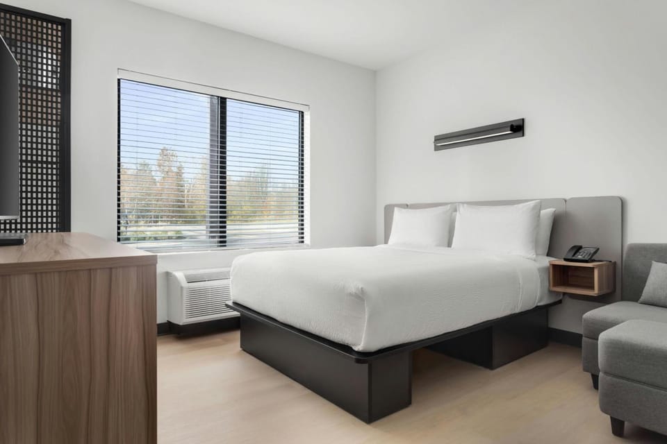Bedroom. Interior and views may vary based on location and availability.