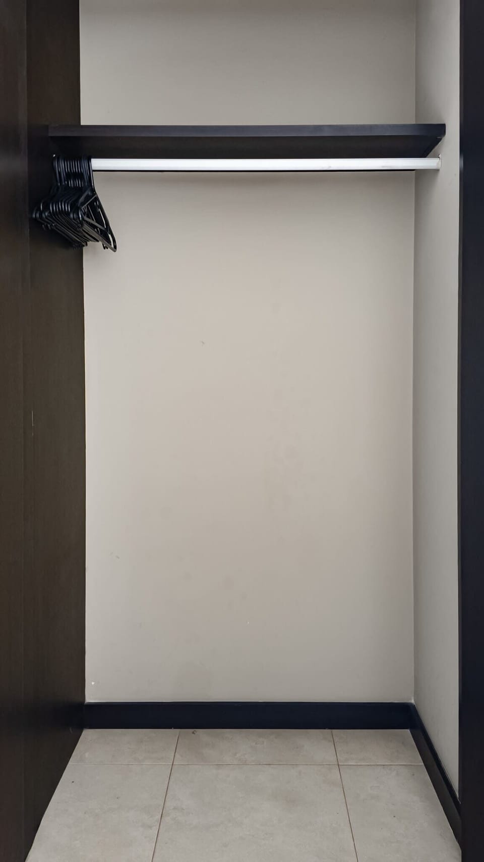 Amplio closet. 