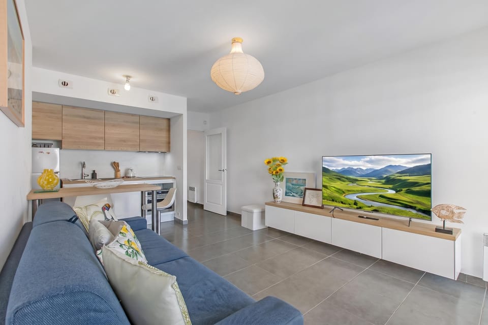 Living and dining room