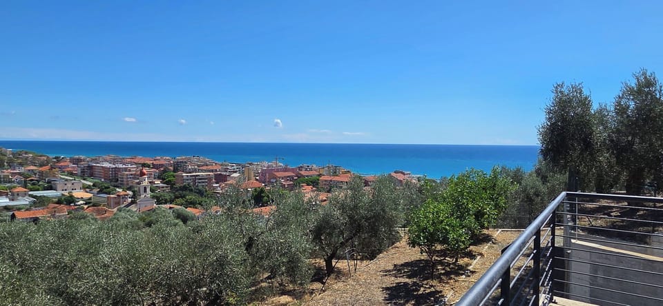 Sky, Blue, Daytime, Horizon, Sea, Coast, Coastal And Oceanic Landforms, Ocean, Balcony, Shore