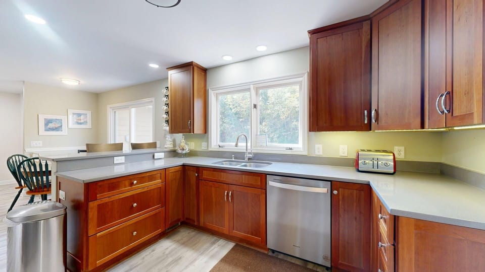 Fully Stocked Kitchen