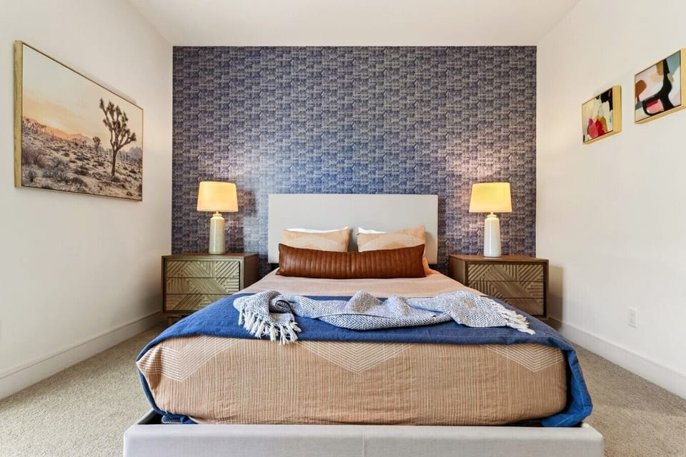 Guest room with Jack and Jill Bathroom
