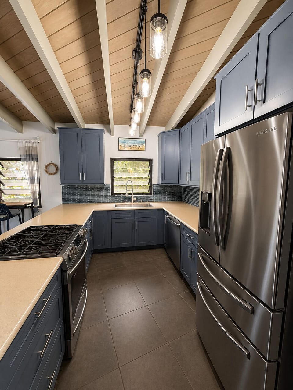 Modern kitchen 