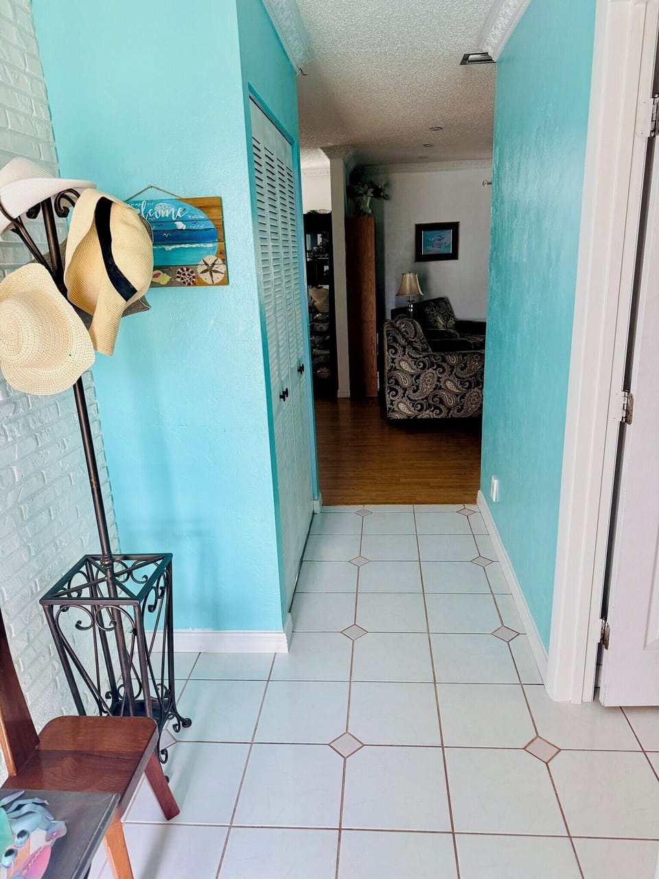 Entry way 