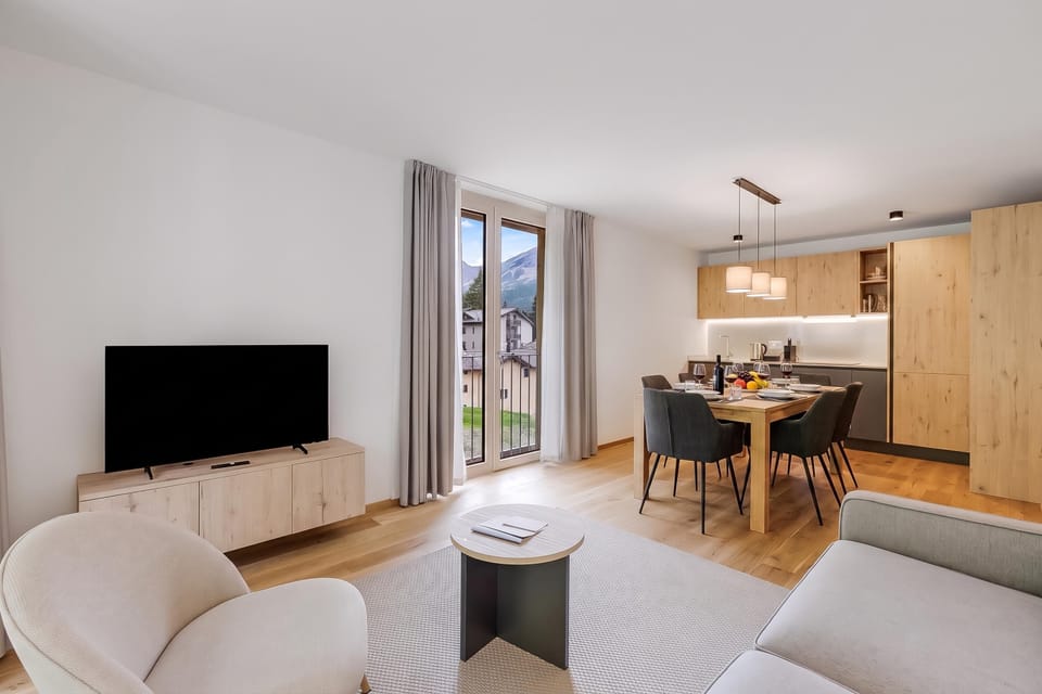Living and dining room