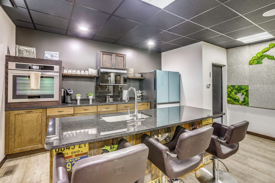 Kitchen | Main Level