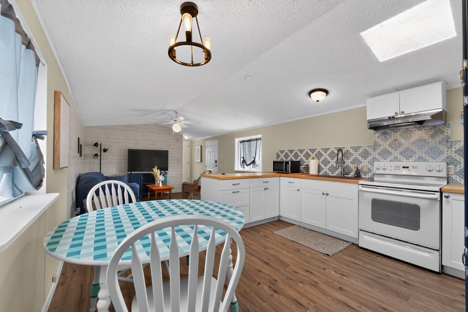 Indoors, Kitchen, Dining Room, Dining Table, Furniture