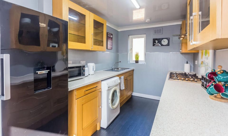 Full Kitchen