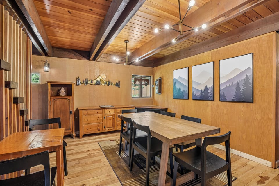 Dining Room: Gather 'round the rustic table under stylish lighting for memorable meals!