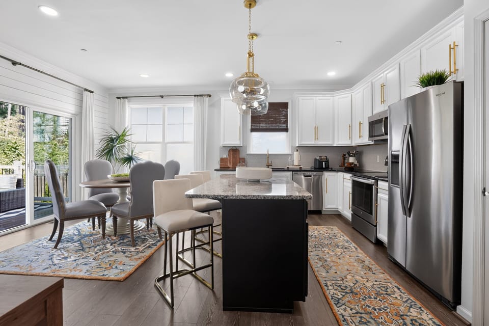 Indoors, Home Decor, Sink, Floor, Dining Room
