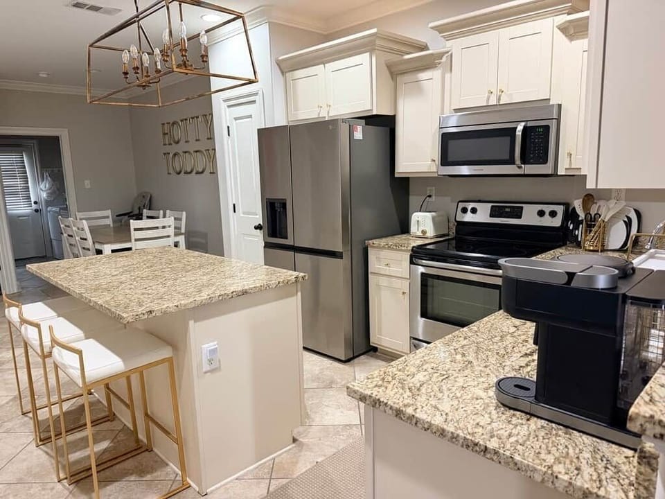 Fully stocked Kitchen