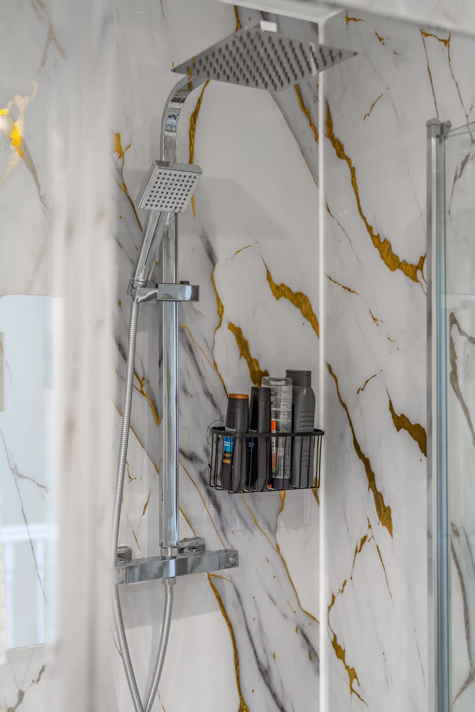  Walking-in Shower