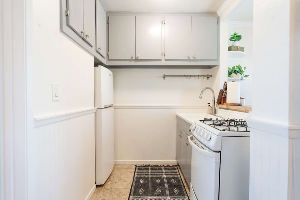 Fully equipped kitchen with everything needed for meals at home.