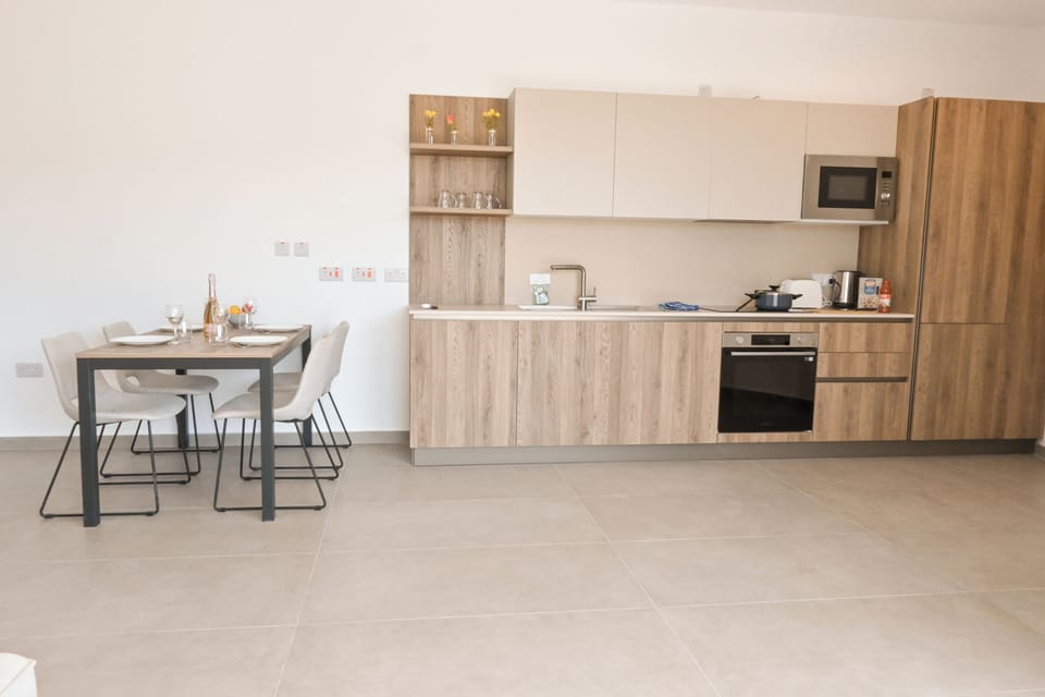 Kitchen and dining area