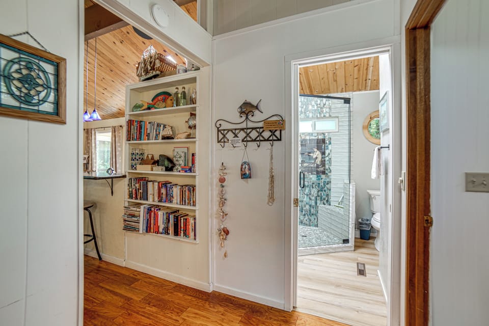Bookshelf | Main Level