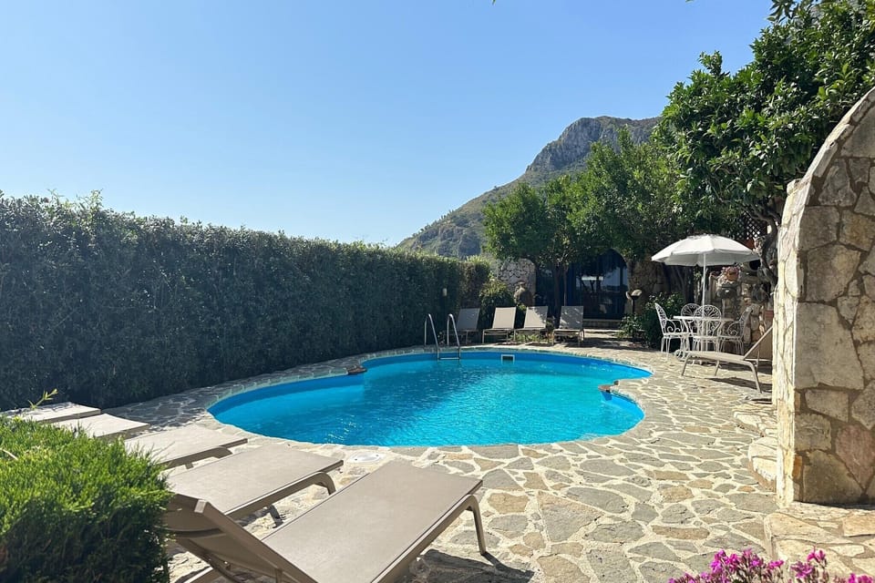 Holiday Home Swimming Pool