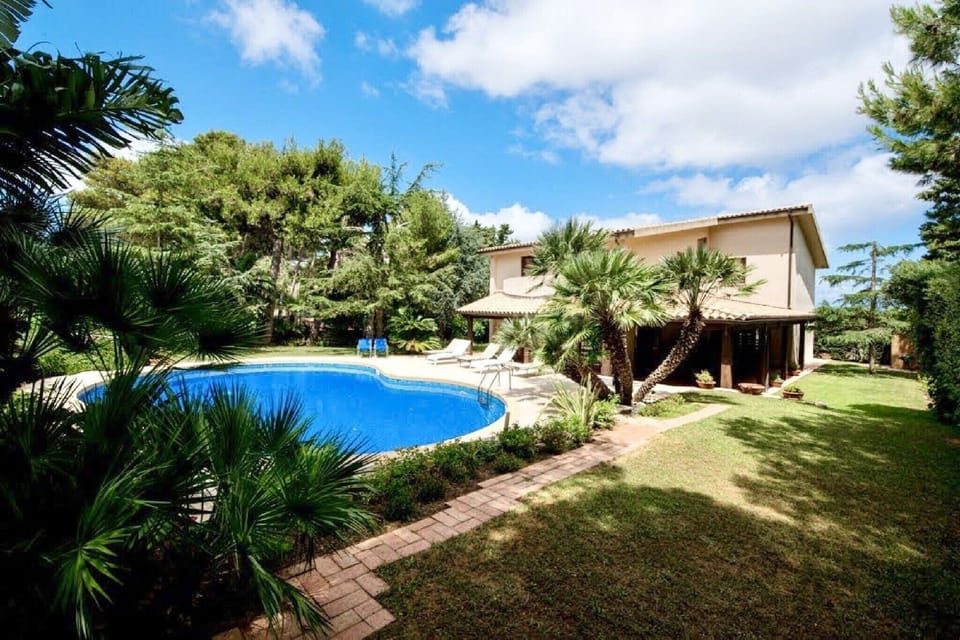 Holiday Home Exterior [summer]