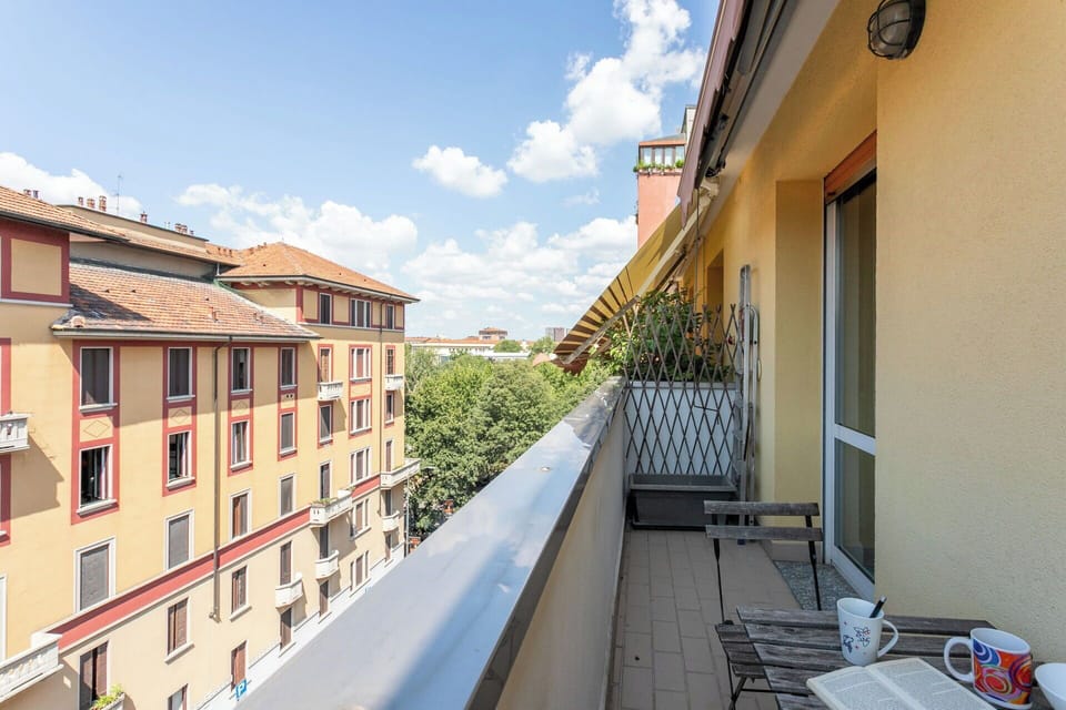 Balcony / Terrace / Patio