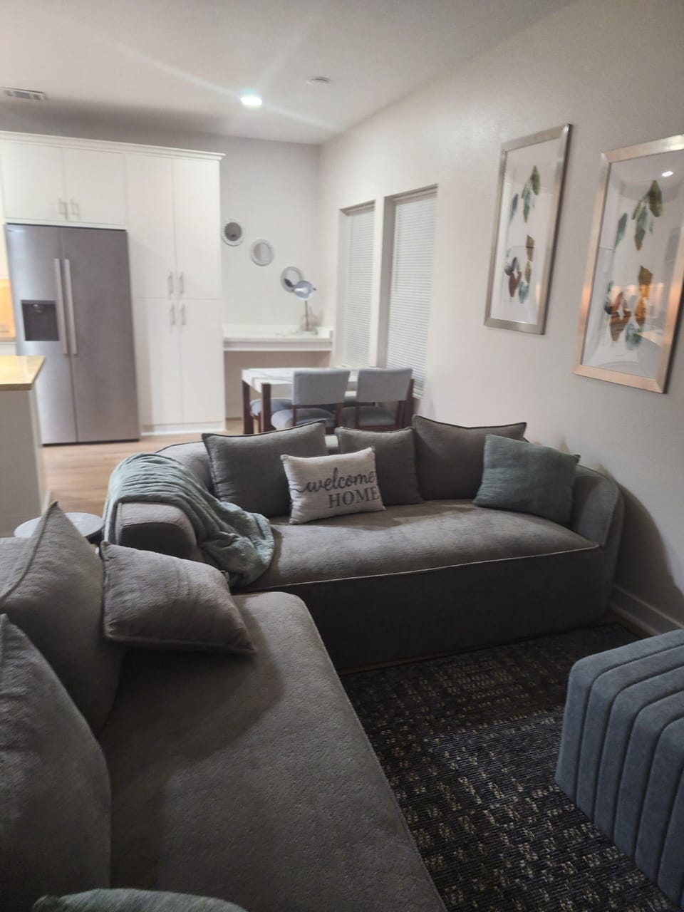 Living room area .... 