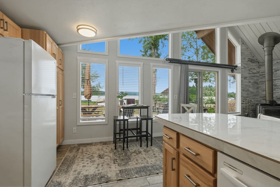 Indoors, Lamp, Floor, Appliance, Refrigerator
