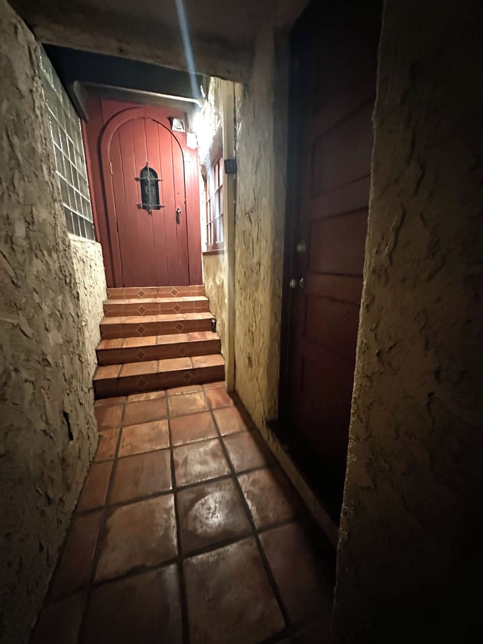 Charming retro studio in Hollywood Hills with views - close to top attractions Apartment in Hollywood