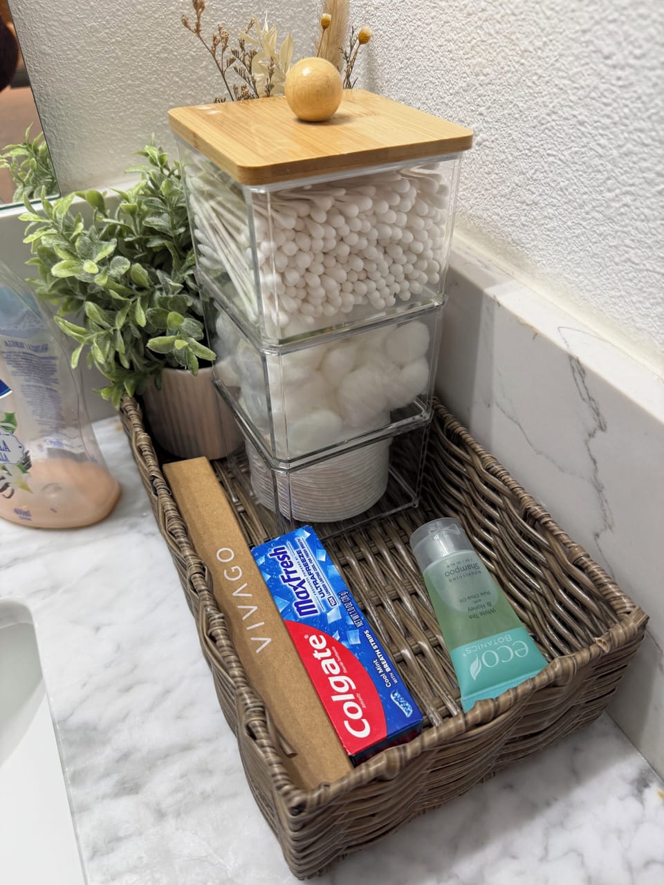 Bathroom amenities
