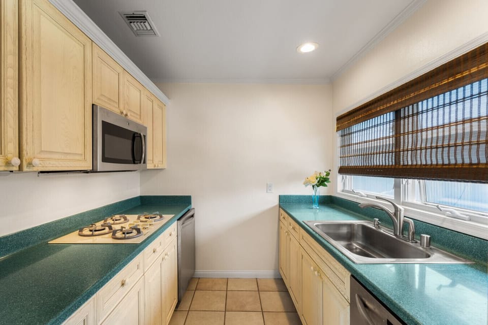 Prepare everything from beach snacks to family dinners in a fully equipped kitchen with ample counter space and everything you need to cook at home.