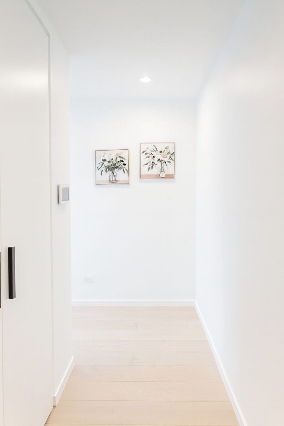 402-1-entrance hall