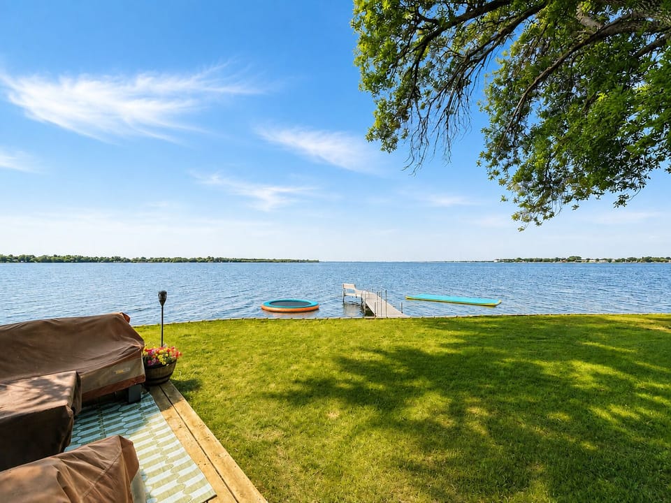 Incredible lakefront views