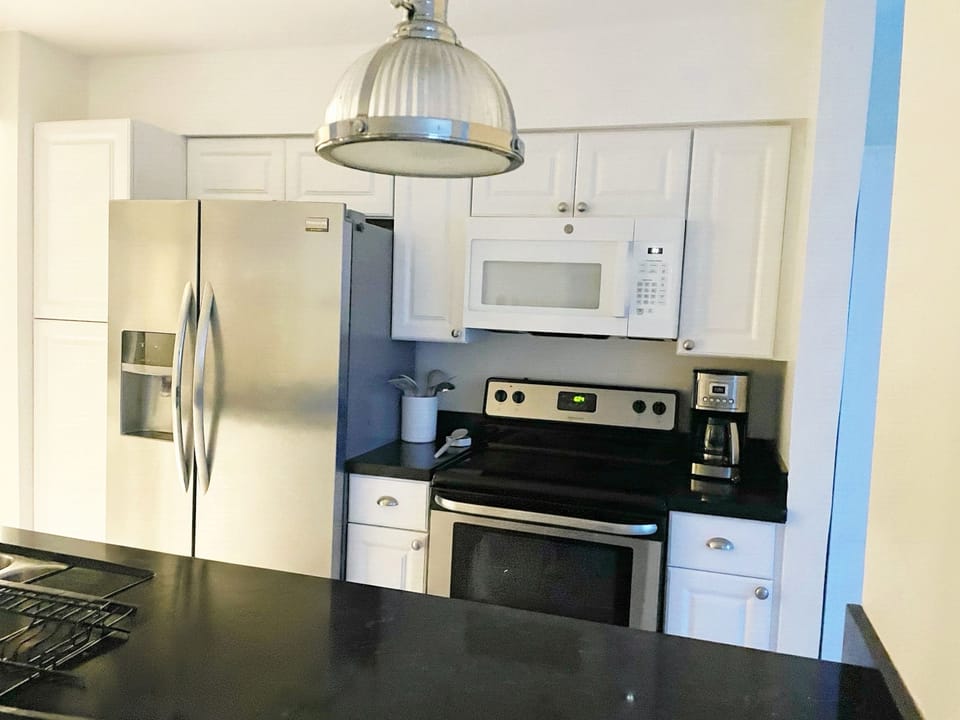 Full equipped kitchen