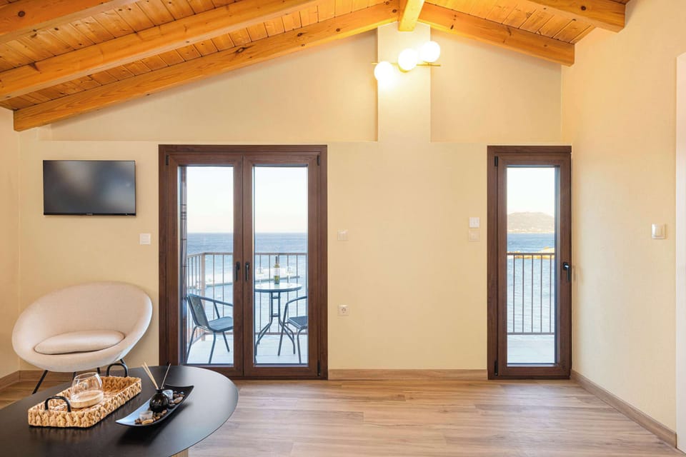 Spacious suite with direct balcony access